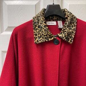 Vintage Le Moda Women's OS Red Fleece Cape Cheetah Print Collar & Trim Luxury